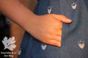 Nähkind Retroliebe Jeans Erdbeeren