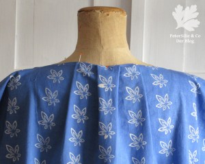 Bluse Blaudruck Rückenfalten