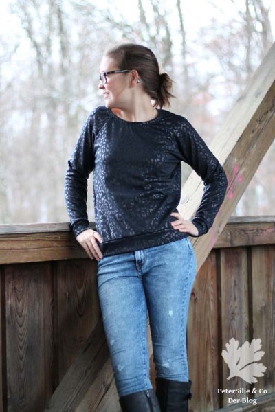 PeterSilieUndCo_Linden_SweatShirt_GrainlineStudio_Schwarz_3