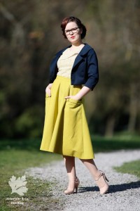 Grünes Vintage Ensemble Kleid Rock Bluse Jäckchen Karlotta Pink