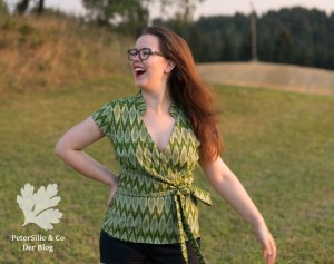 Ikat bluse Karlotta Pink Burda Modell 104 02/2018