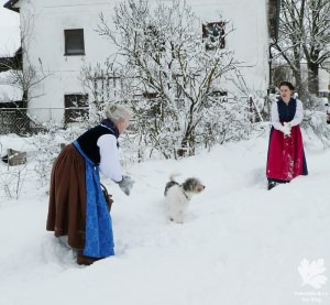 hochgeschlossen blaudruck lang Dirndl nähkurs mei Dirndl München selber nähen Blog Winterdirndl Erfahrungen