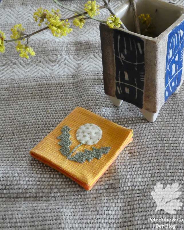 Nadelbrief mit Löwenzahnstickerei