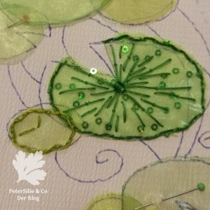 Seeerosenblätter Perlen Pailletten Paillettenperlenfrickelalong PeterSilie&Co Sticken Diy Hangestickt Stickerei Organza Perlen Filz Tutorial