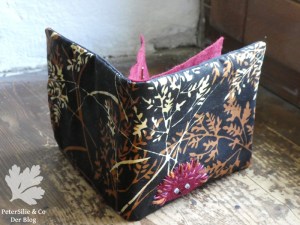 Nadelbrief Dickicht Stickerei mit Filzapplikation