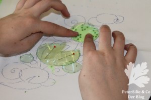 Seeerosenblätter Perlen Pailletten Paillettenperlenfrickelalong PeterSilie&Co Sticken Diy Hangestickt Stickerei Organza Perlen Filz Tutorial