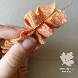 Rosmarinrüsche Anleitung Tutorial DIY Dirndl Nähen Blog Nähblog