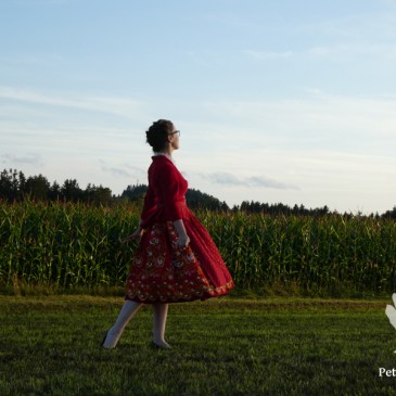 Dirndl nähkurs nähen Nähblog PeterSilie&Co Karlotta Pink Sarongstoff Chanderiseide MeiDirndl
