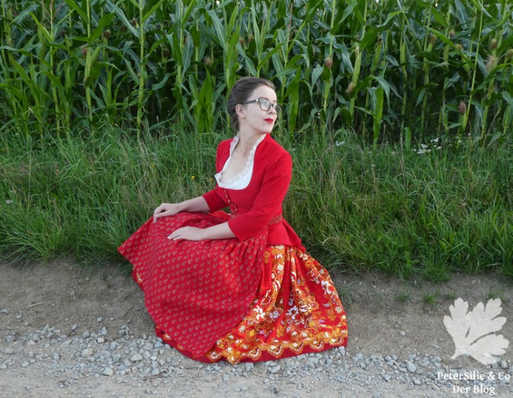 sarongdirndl rot477