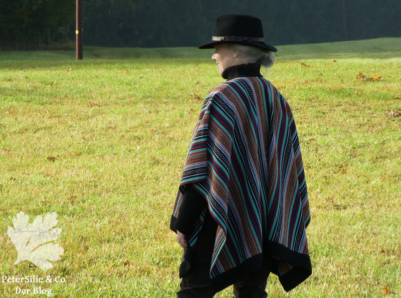 Poncho aus Nepalstoff Karlotta Pink Stiebner