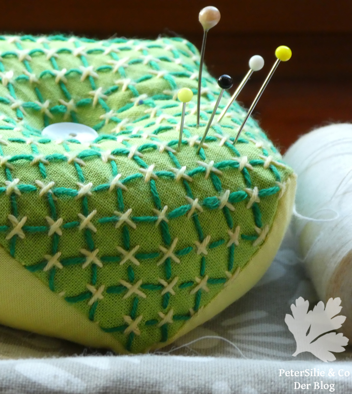 Biscornu Nadelkissen Sashiko in Farbe Boutique Sha Editorial Haupt