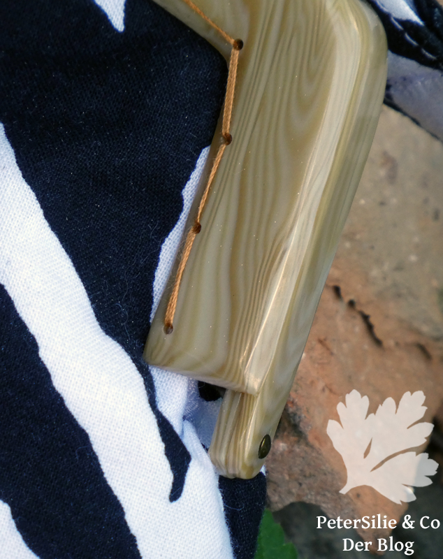 Zebratasche Detail Bügel