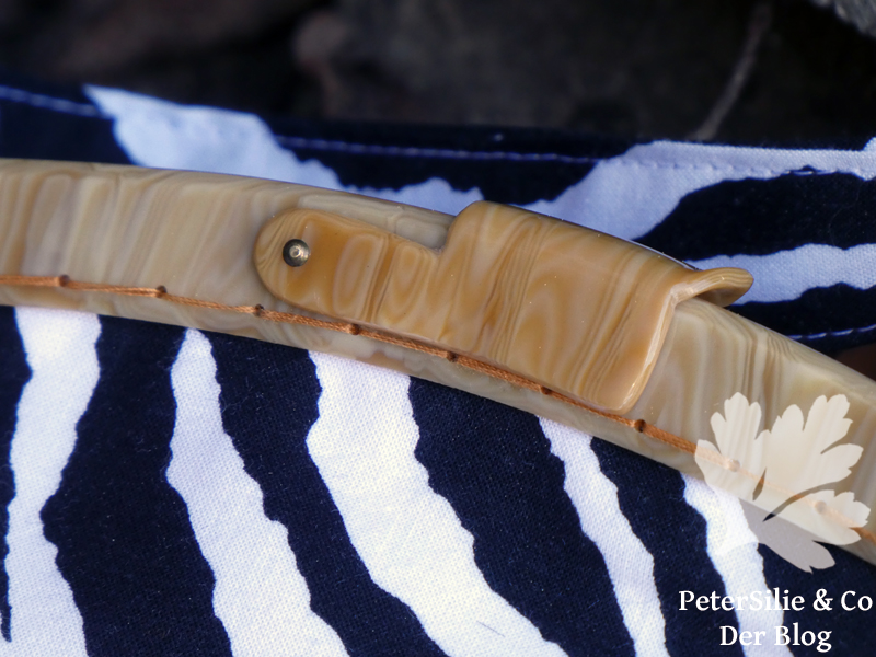 Zebratasche Detail Bügel