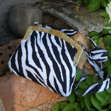 Zebratasche