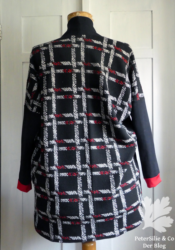 College Poncho Blutsgeschwister